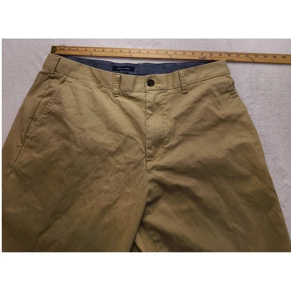 Tommy Hilfiger Men's Tailored Fit Chino Pants Tan Khaki 38x30 Flat Front Cotton